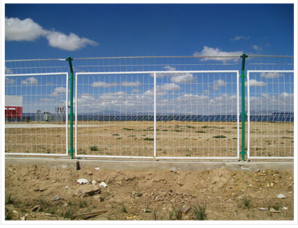 光伏场区围栏